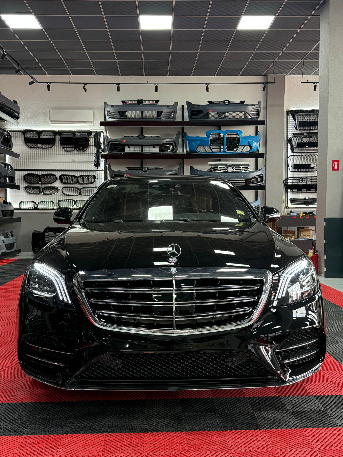 Kit Karrocerie Konvertimi i Klasit S W222 Amg Line (2014-2017) në Facelift (2018-2020)