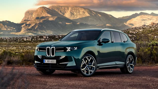 BMW X5 i ri (G65): nënshkrim "X" në drita dhe pa derë të ndarë bagazhi