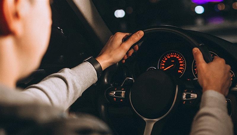Shoferët 18–24 vjeç: çka thonë të dhënat për grupin me rrezikun më të lartë