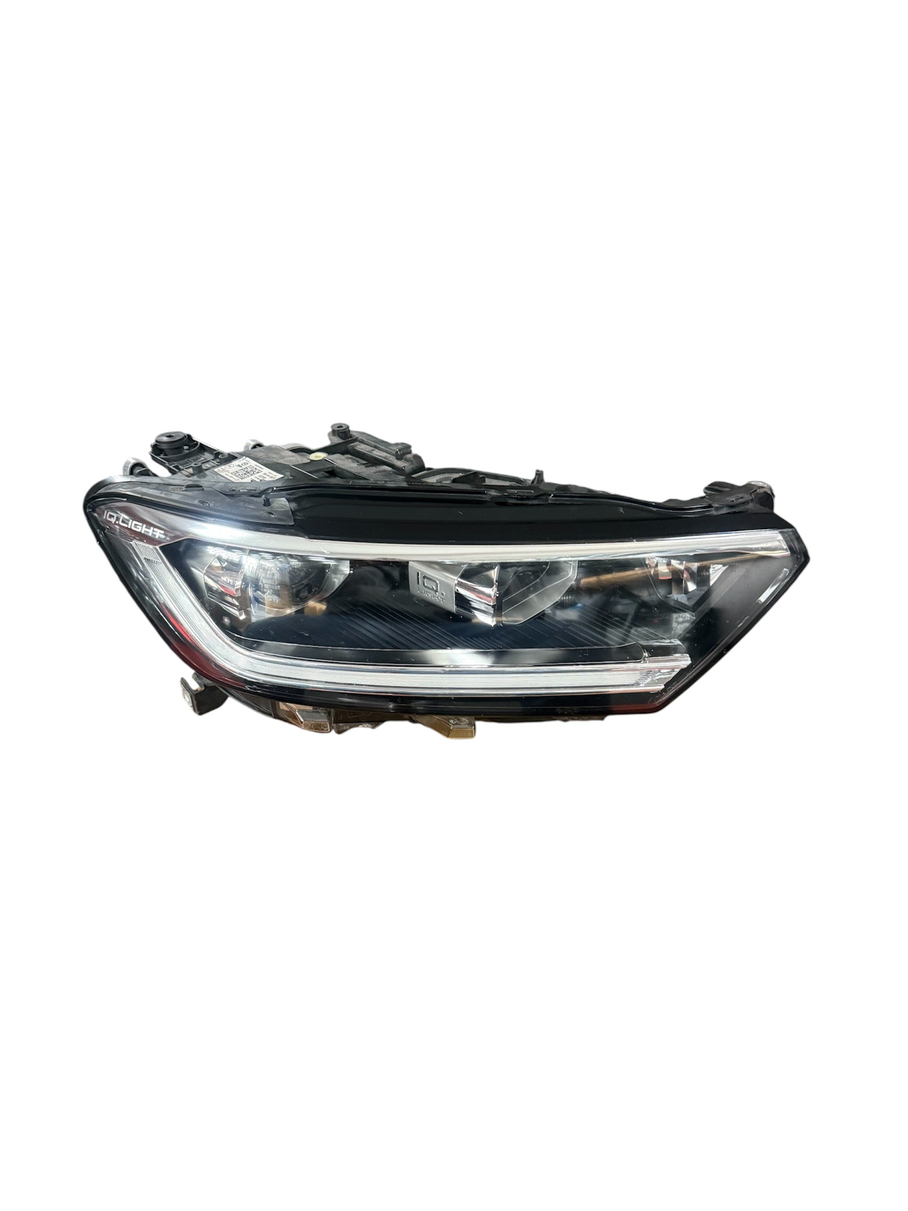 VW T-Roc LED headlights R (2017)
