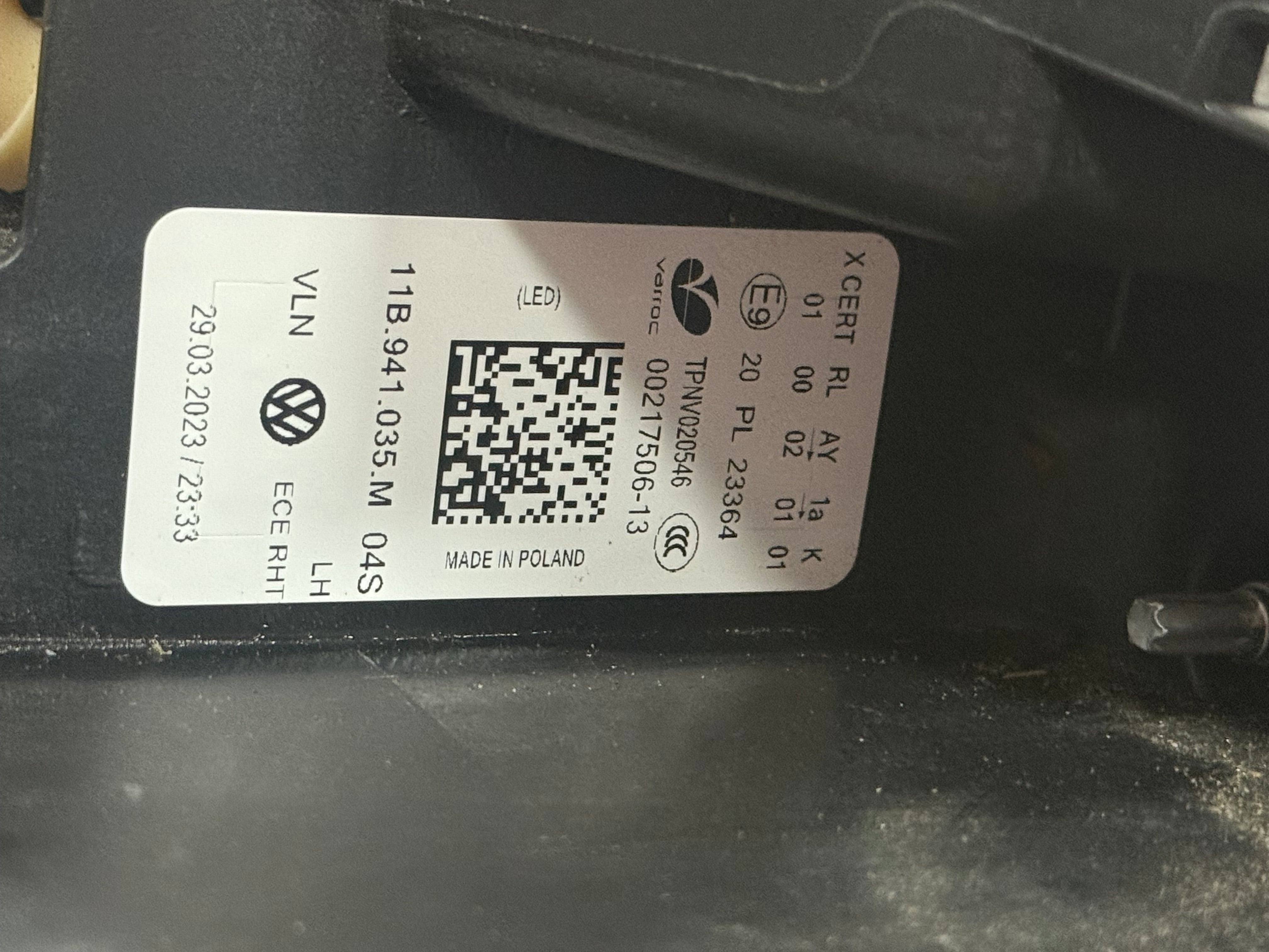 VW ID.4/ID.5 Full Led L (2020-2025) 11B941035M