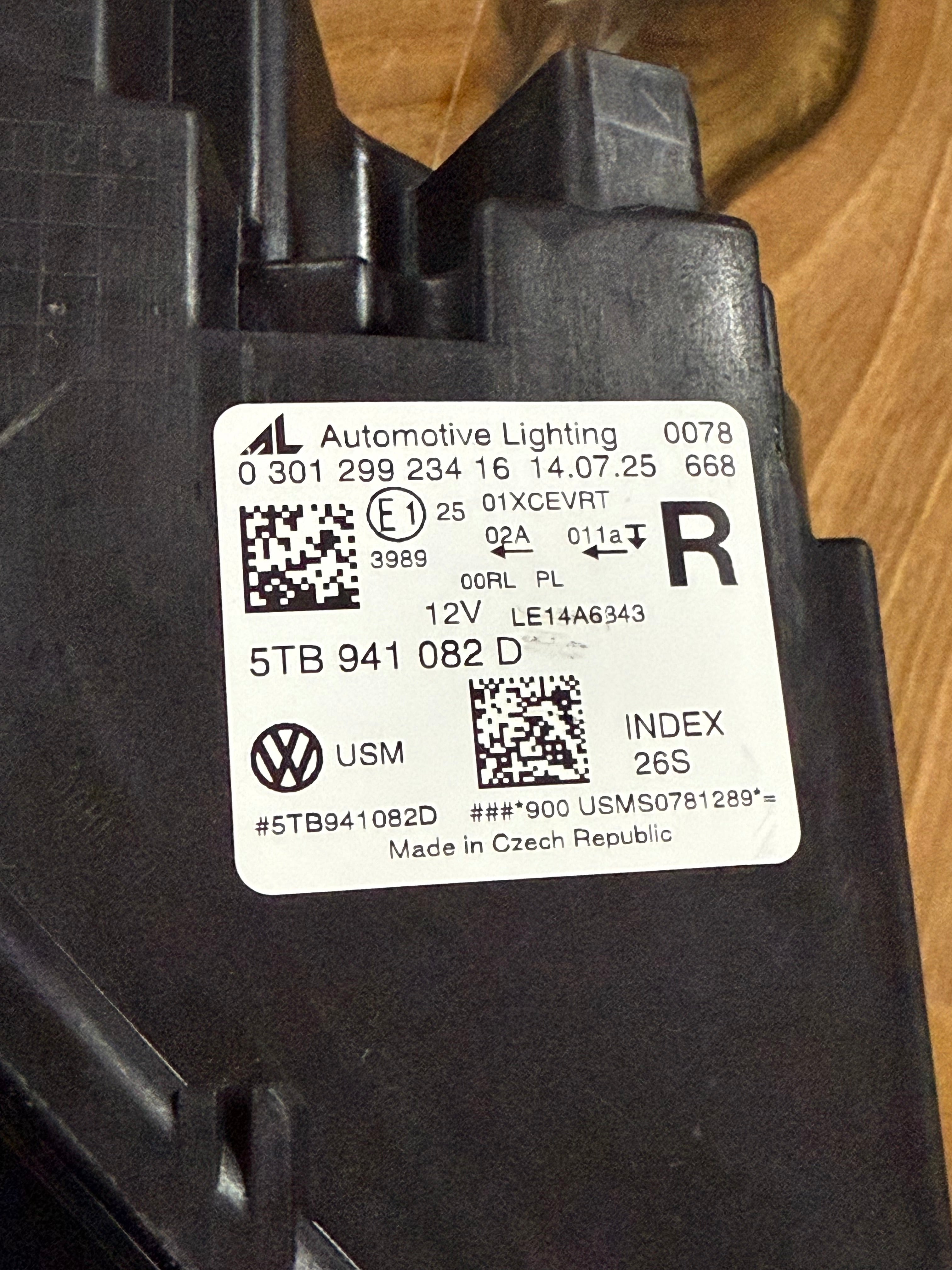 VW Touran (5T/5B) Full Led R(2015+)5TB 941 081D