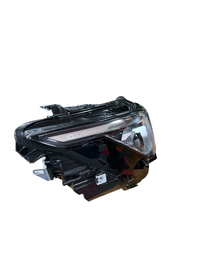 VW Golf 8.5 IQ Light Right (2024+) 941.060.T