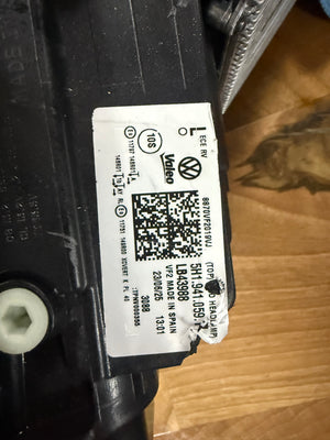 VW MK8 R-line,GTE Full LED L(2019+) 5H1.941.059.P