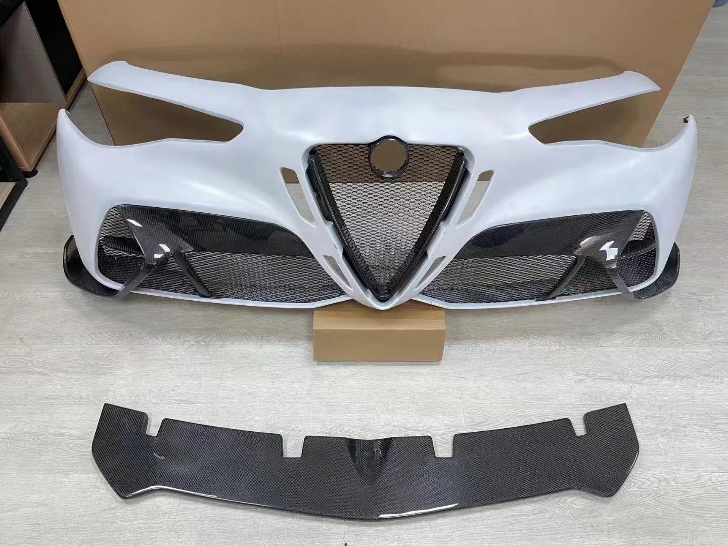 Alfa Romeo Giulia GTAM Body Kit (2016-2023) Half Carbon